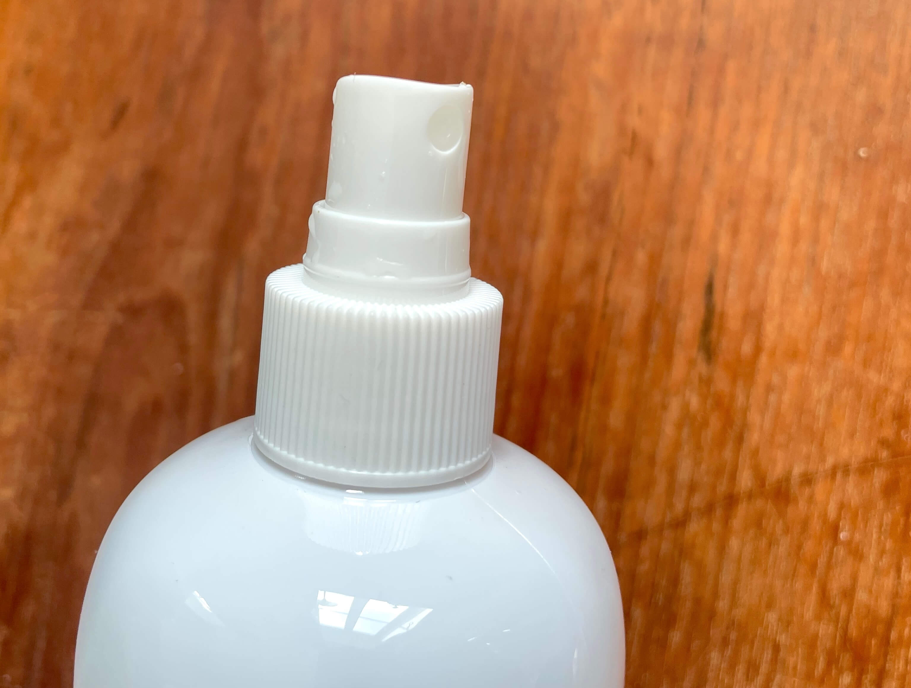 Dyse på Animigo flea and tick control spray