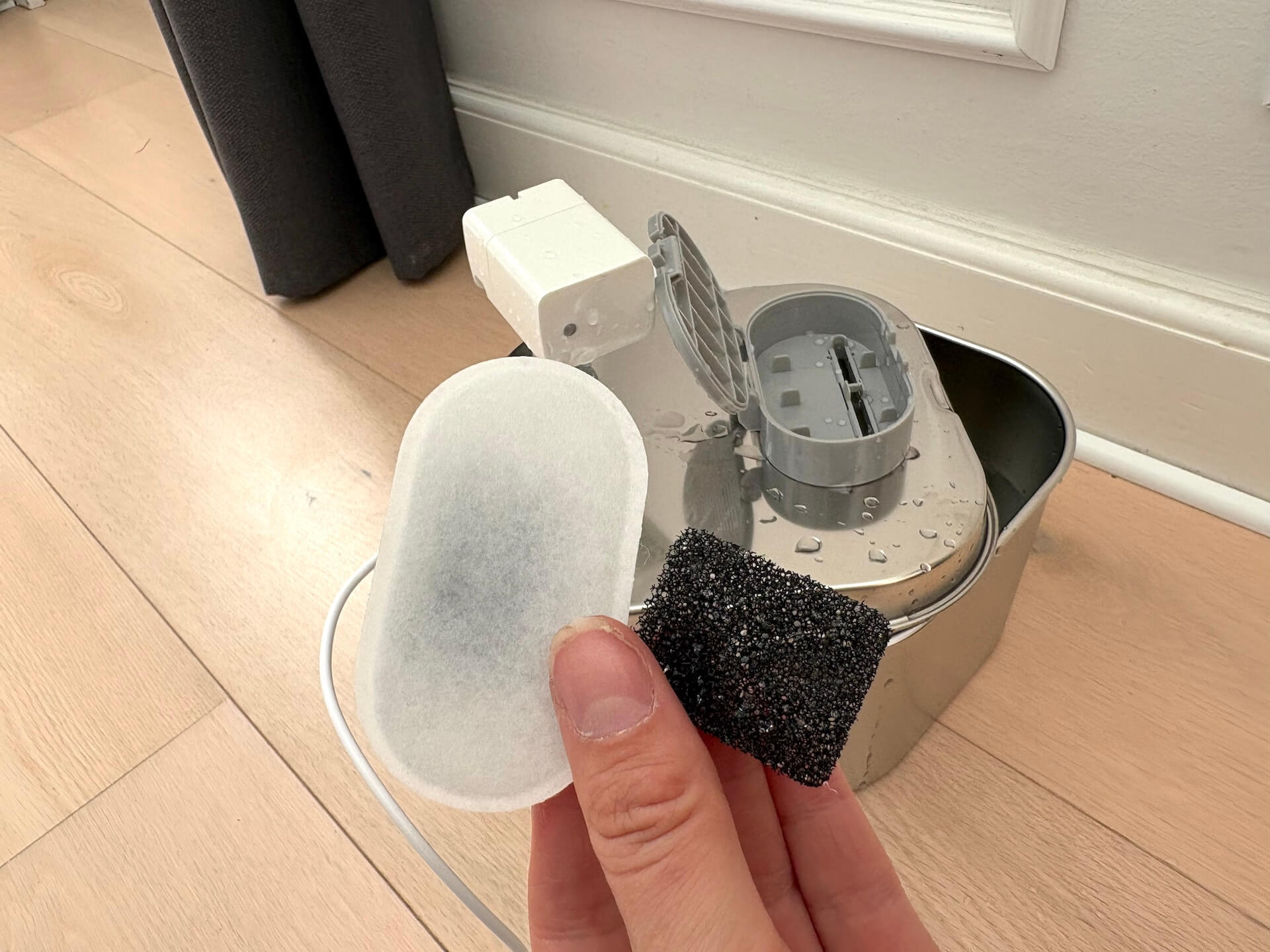 Kulfilter og filter til SnoutiePot drikkefontæne fra Snoutie