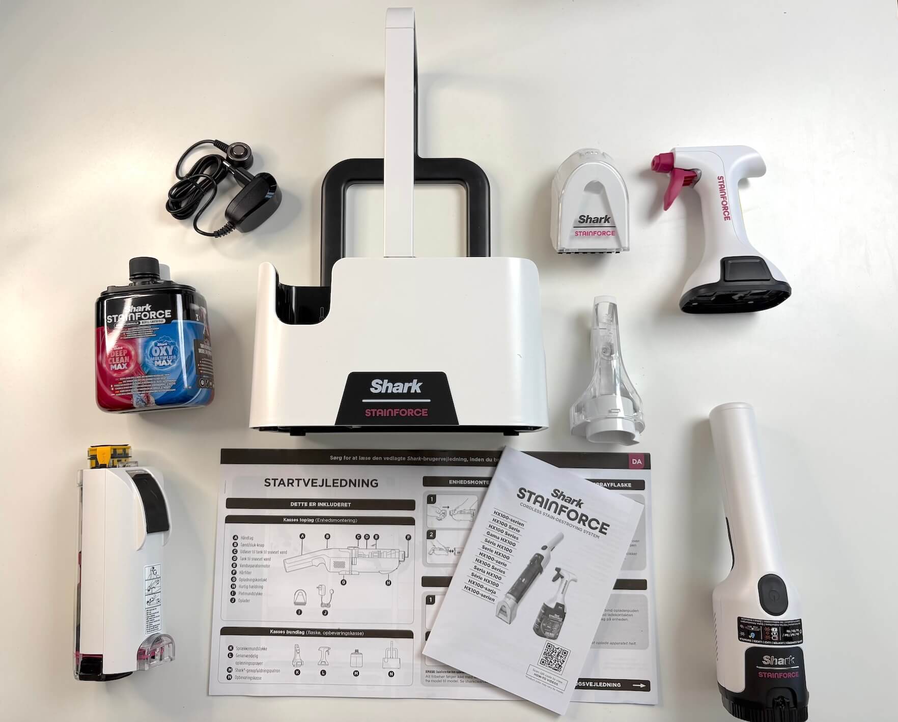 Unboxet indhold fra Shark StainForce